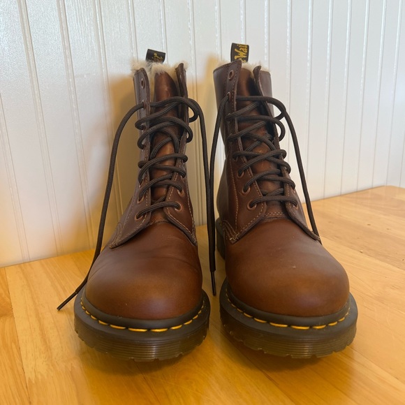 Doc Marten 1460 Serena Women’s Faux Fur Lined Leather Boots / Tan Farrier / 9 - Picture 3 of 8